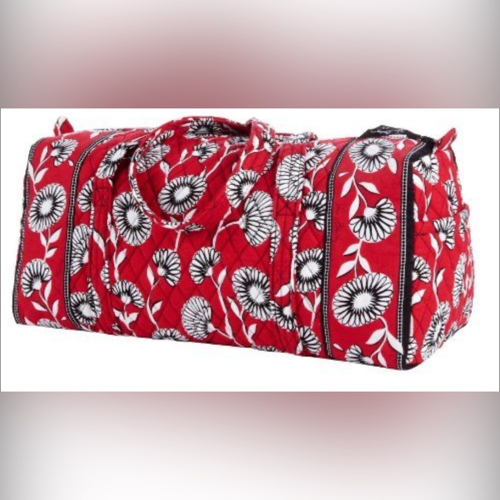 RARE Like New Vera Bradley Small Original Duffel Bag in Deco Daisy